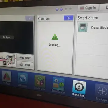 “LG 42-inch TV: Clear Picture, Internet Connectivity”