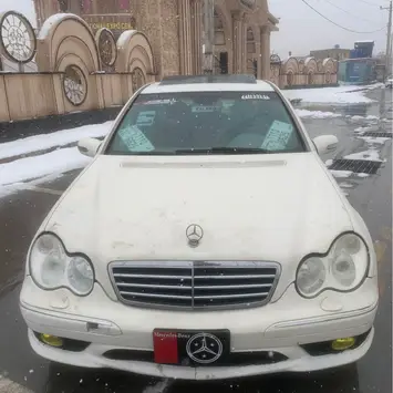 “Mercedes Benz 2005: $5600”
